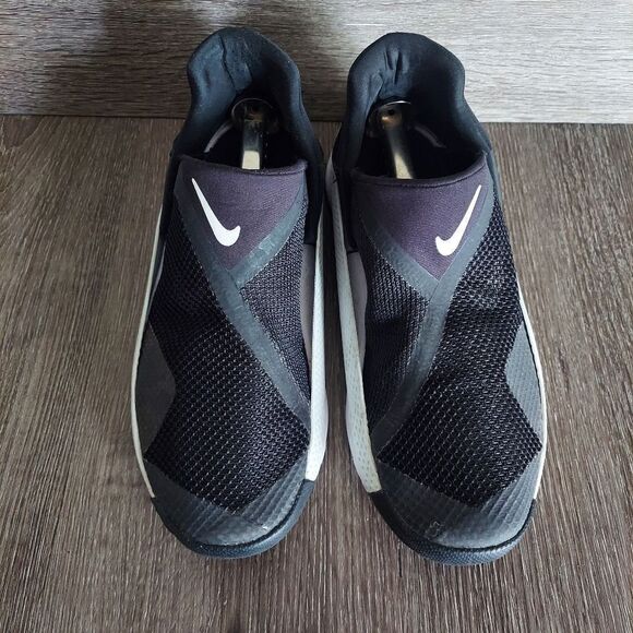 Nike Go FlyEase Easy Slip-On Sneakers Black & White Womens Size 8.5 - Picture 3 of 10